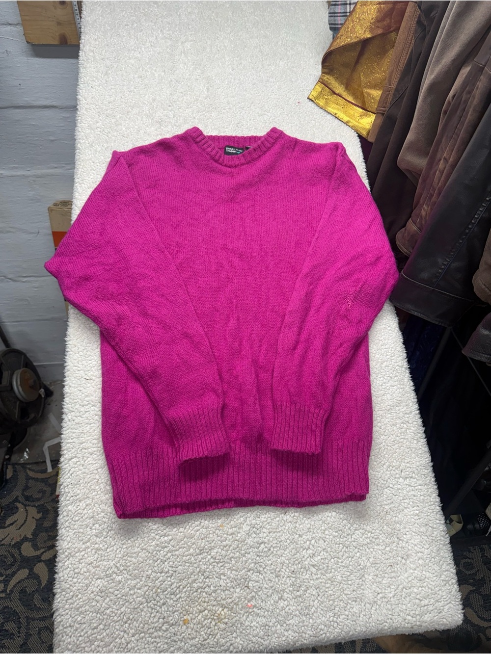 Vintage James River Trading 100% Shetland Wool pink crewneck sweater size Large